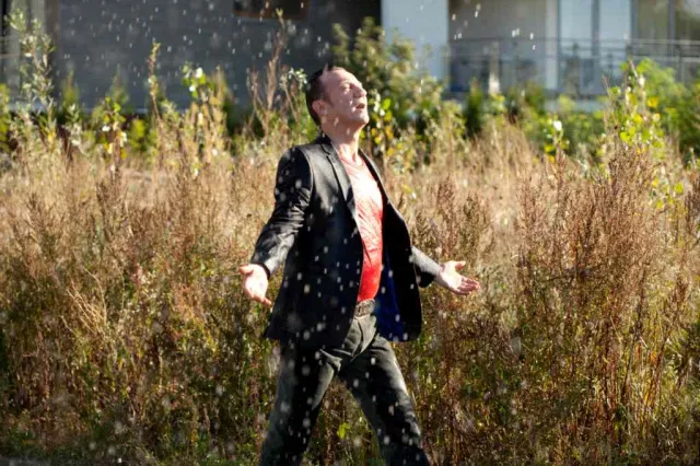 Robert Więckiewicz zmienia swoje życie