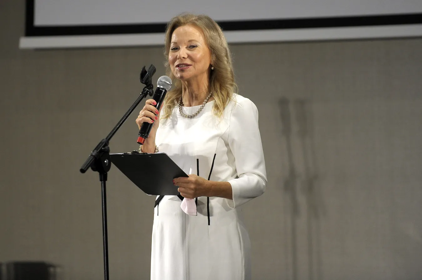 Tak widzi siebie jedna z najpiękniejszych polskich aktorek. Szokujące wyznanie Laury Łącz