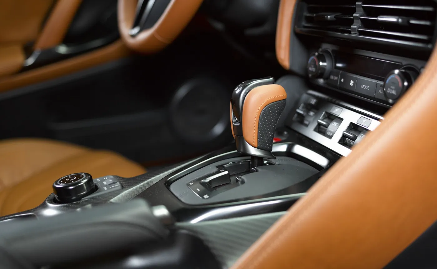8868670-nissan-gt-r.jpg