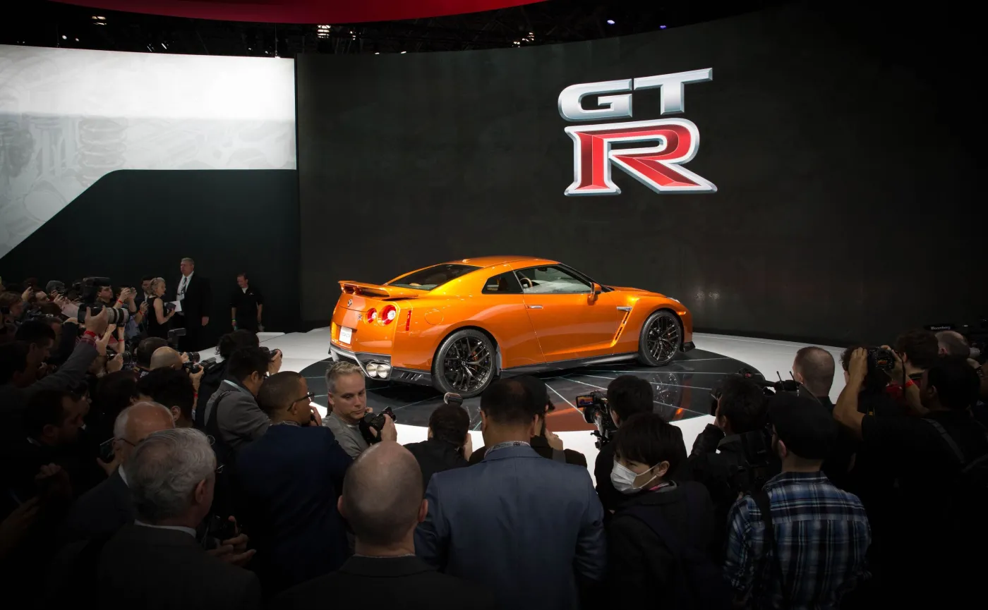 8868798-nissan-gt-r.jpg