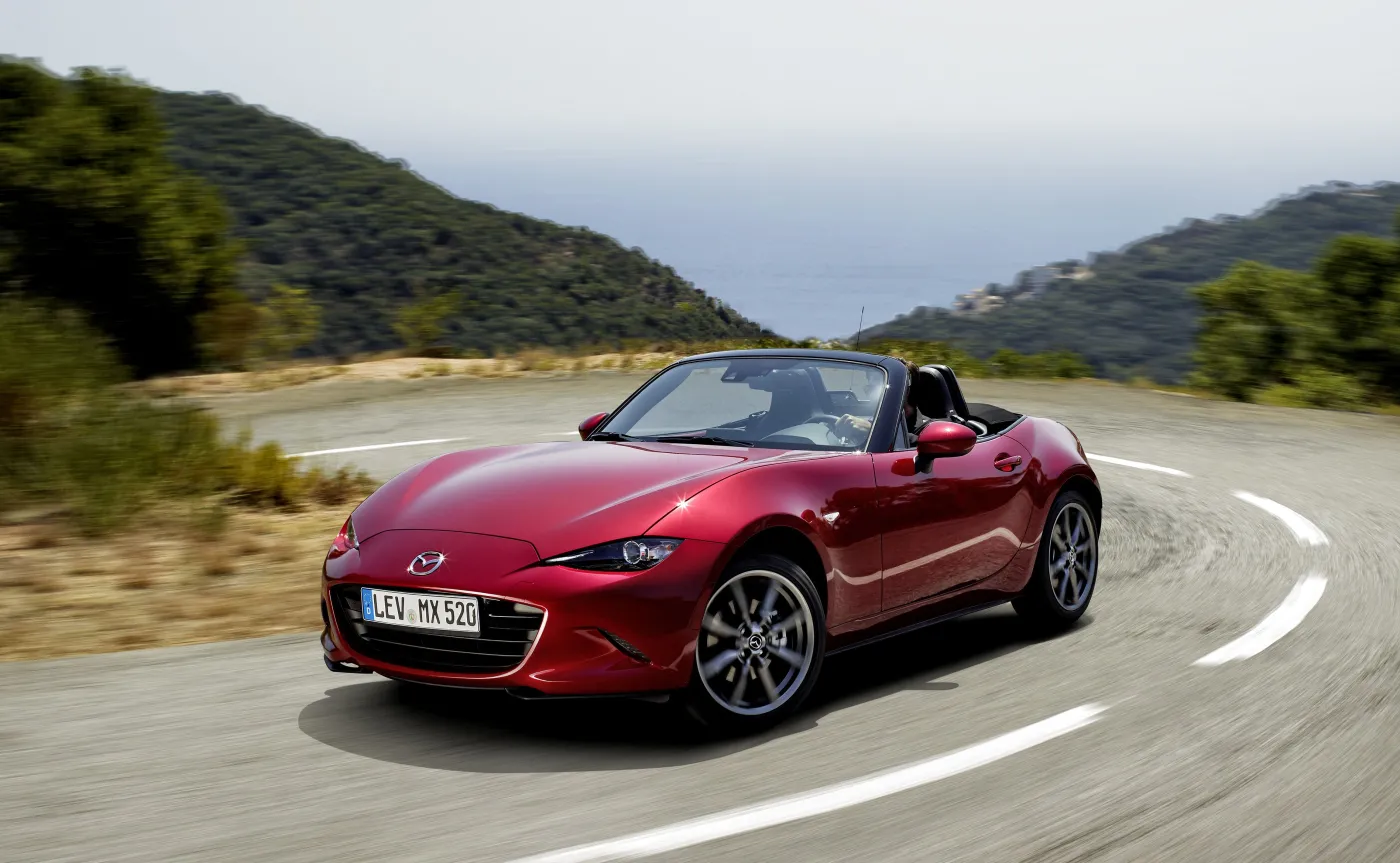 8880230-mazda-mx-5.jpg