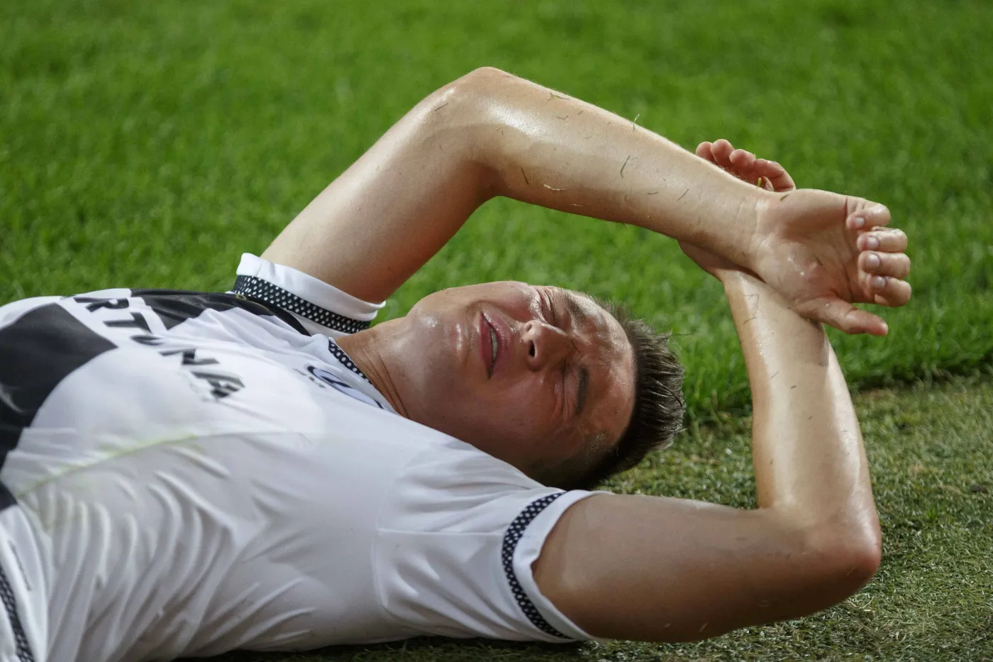 Po tym faulu Michał Żyro przez rok nie zagra w piłkę. WIDEO