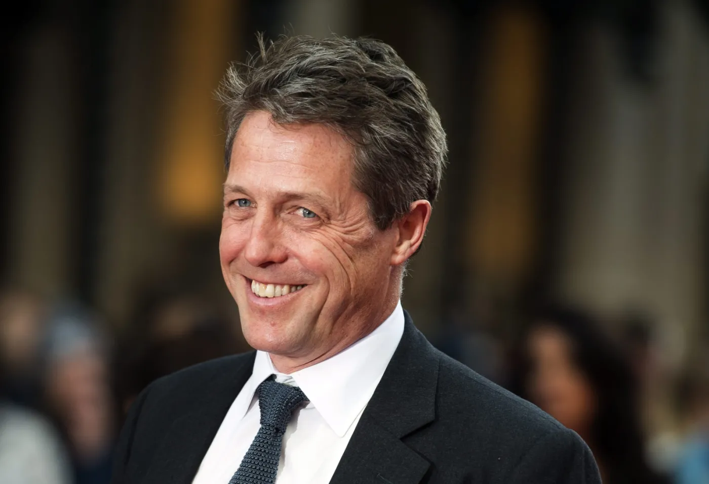 8929297-hugh-grant.jpg