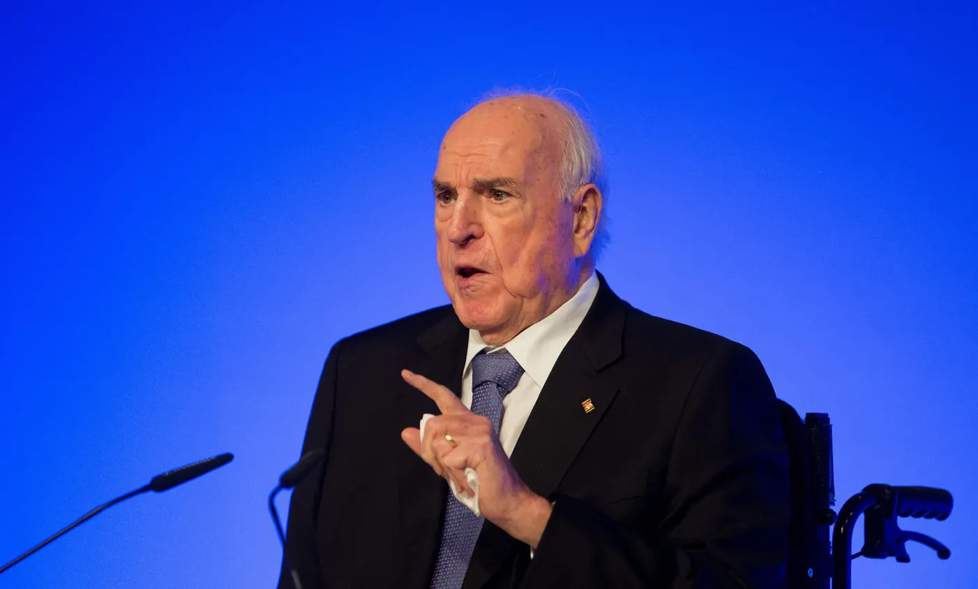 Helmut Kohl krytykuje politykę imigracyjną Merkel: Jesteśmy z moim przyjacielem Orbanem jednego zdania