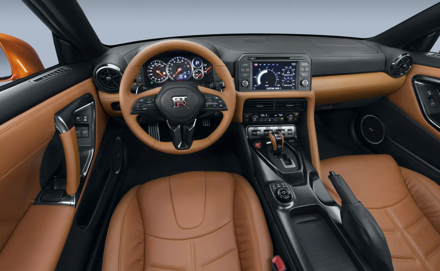 8868923-nissan-gt-r.jpg