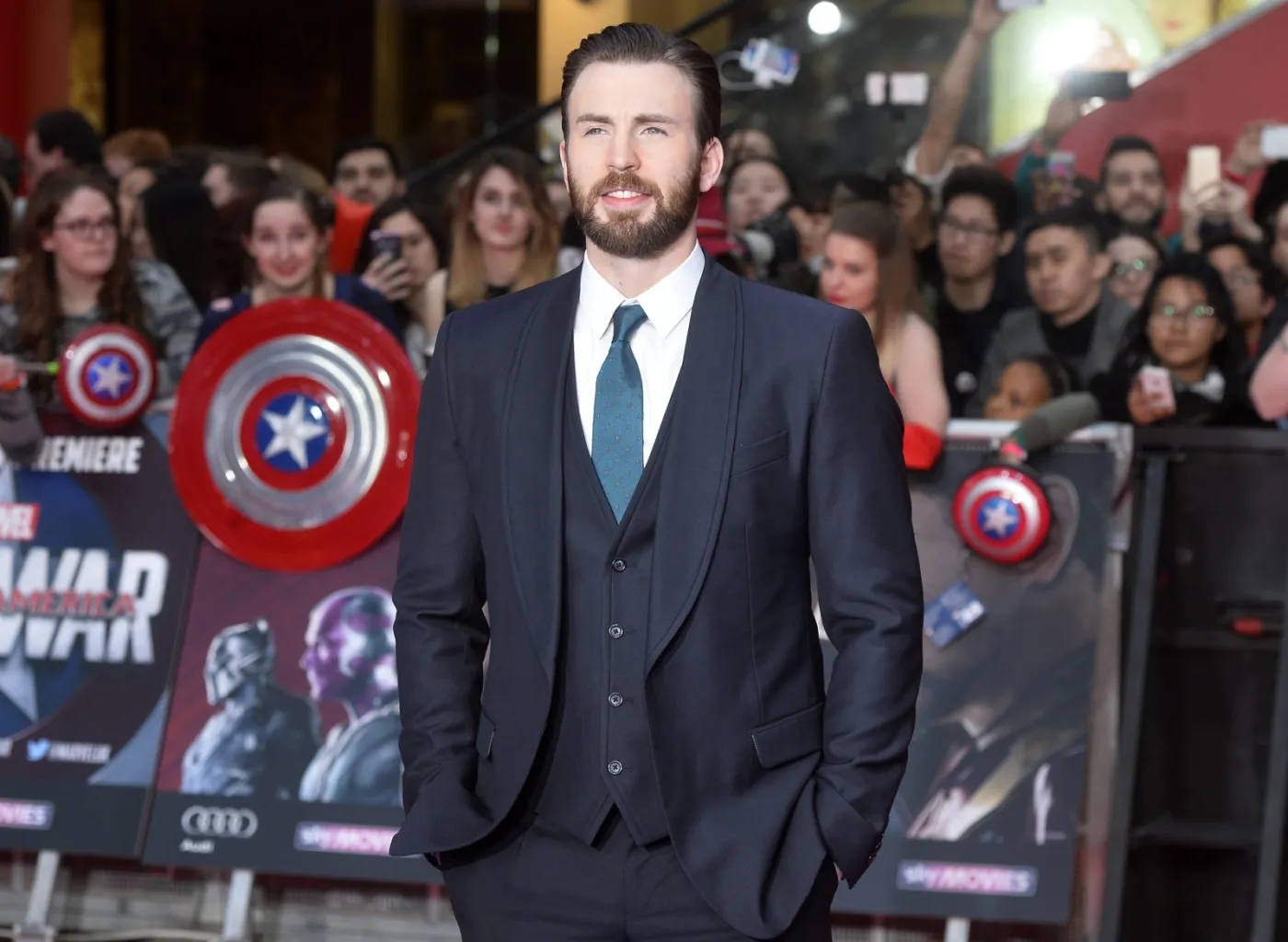 8978871-chris-evans.jpg