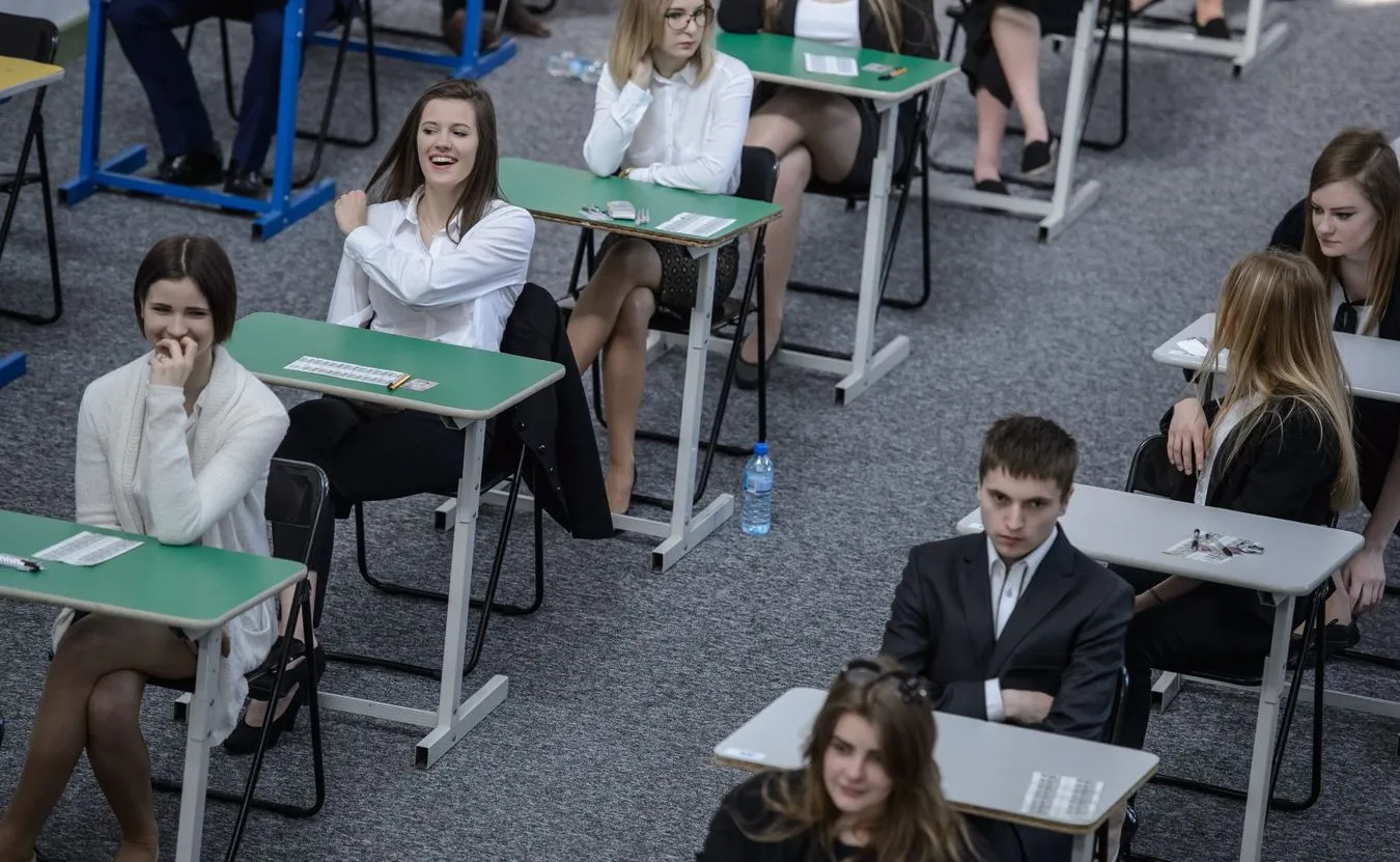 Matura z języka polskiego: IV część "Dziadów" i interpretacja wiersza Herberta