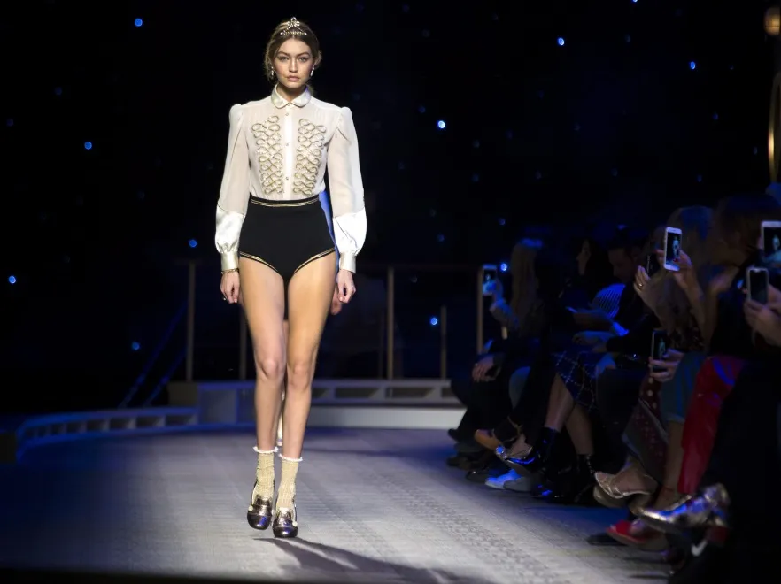 Bez niej nie może się obejść prawie żaden pokaz. Zachwycająca Gigi Hadid