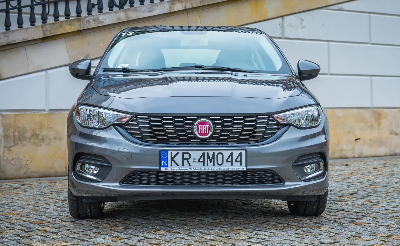 8771604-fiat-tipo.jpg