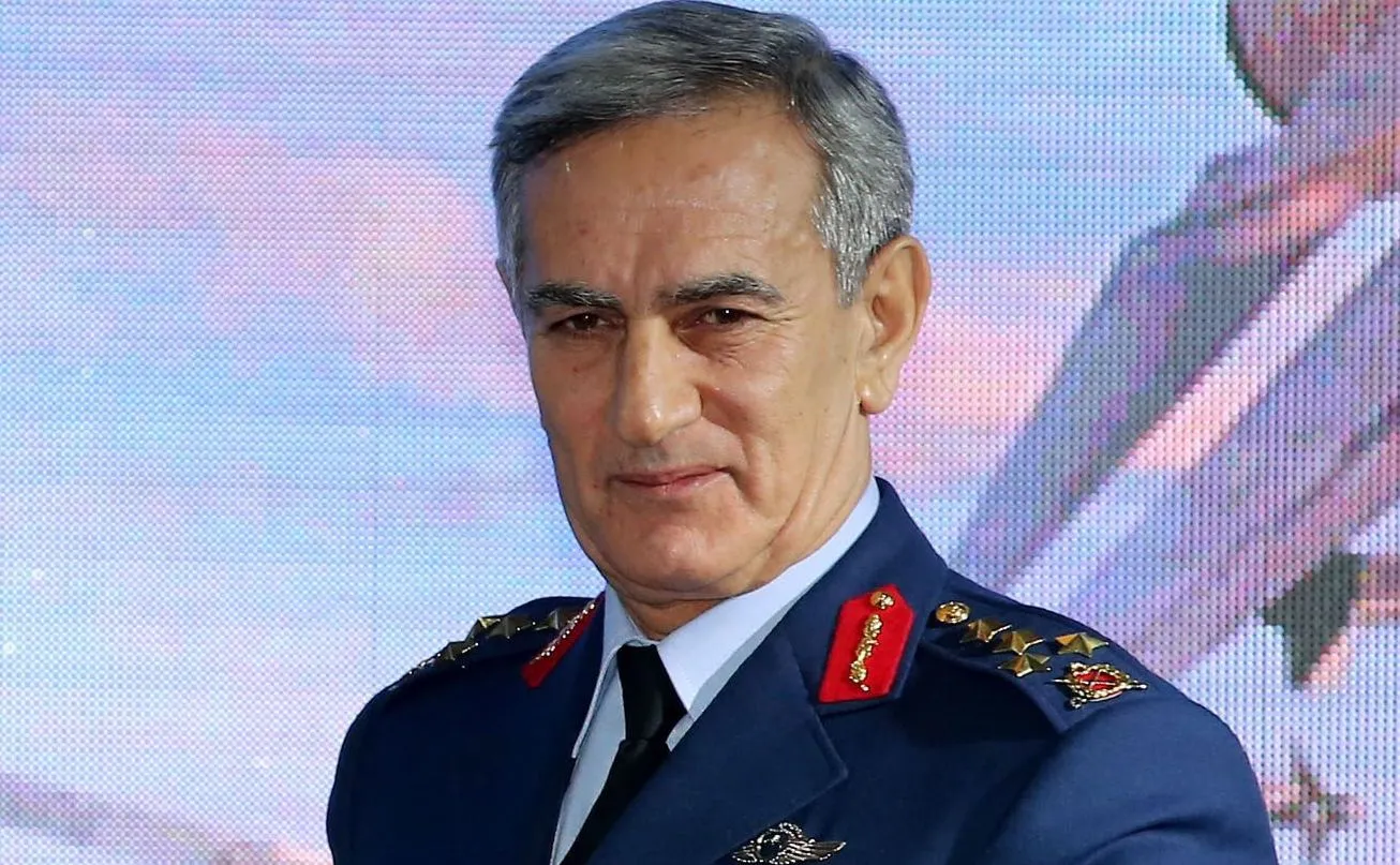 Turcja: Gen. Ozturk zaplanował pucz? Prywatne media zaprzeczają rządowym agencjom