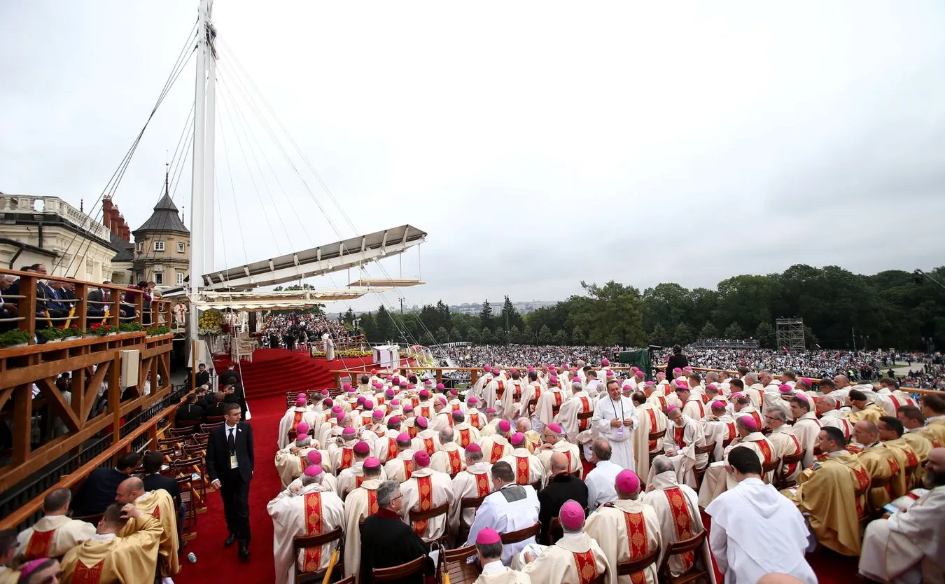 ŚDM: Papież Franciszek na Jasnej Górze. Msza z okazji 1050 rocznicy chrztu Polski. RELACJA