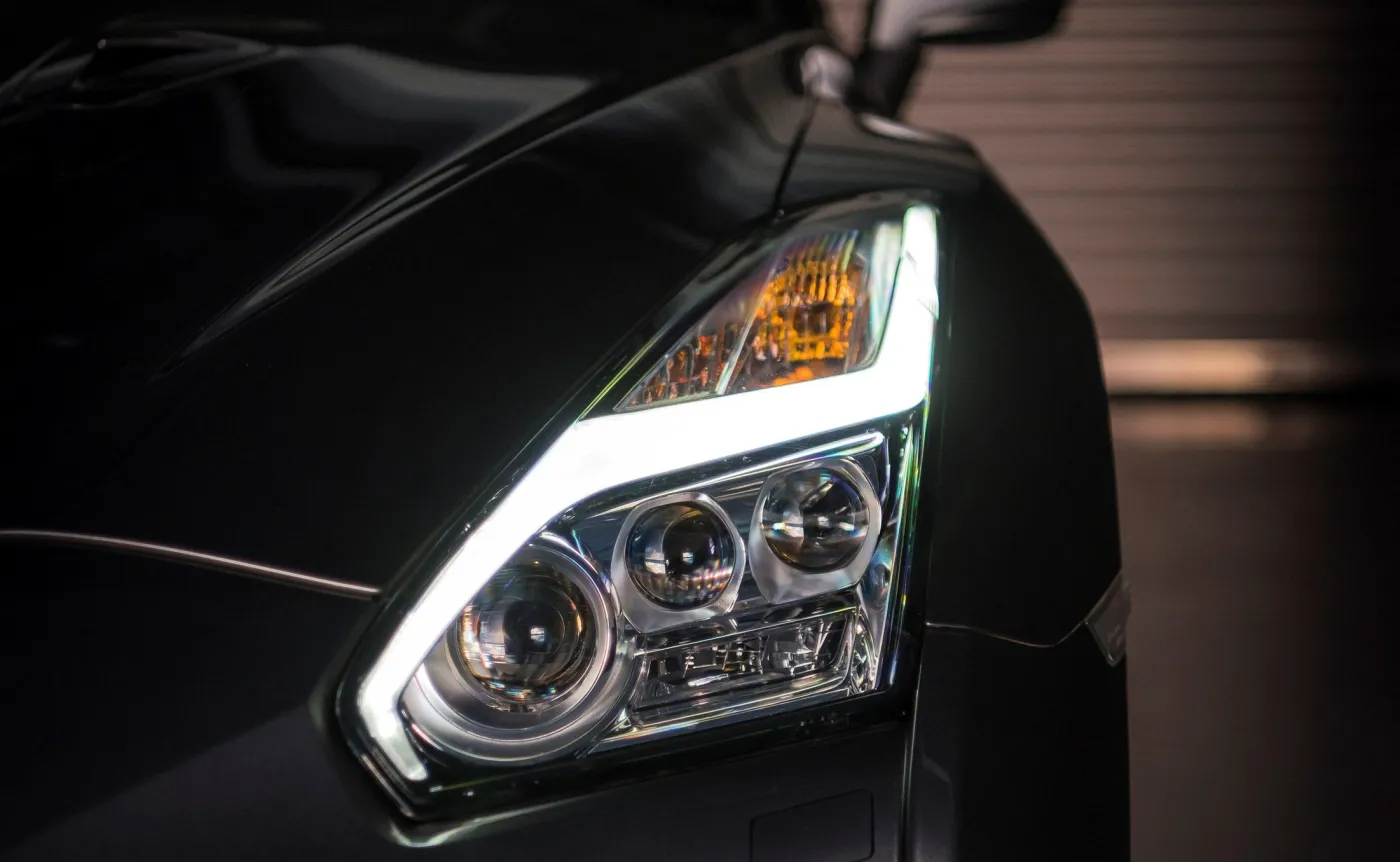 Nowy nissan GT-R już w Polsce. Sercem silnik budowany ręcznie przez Japończyka, a cena? [FOTO]