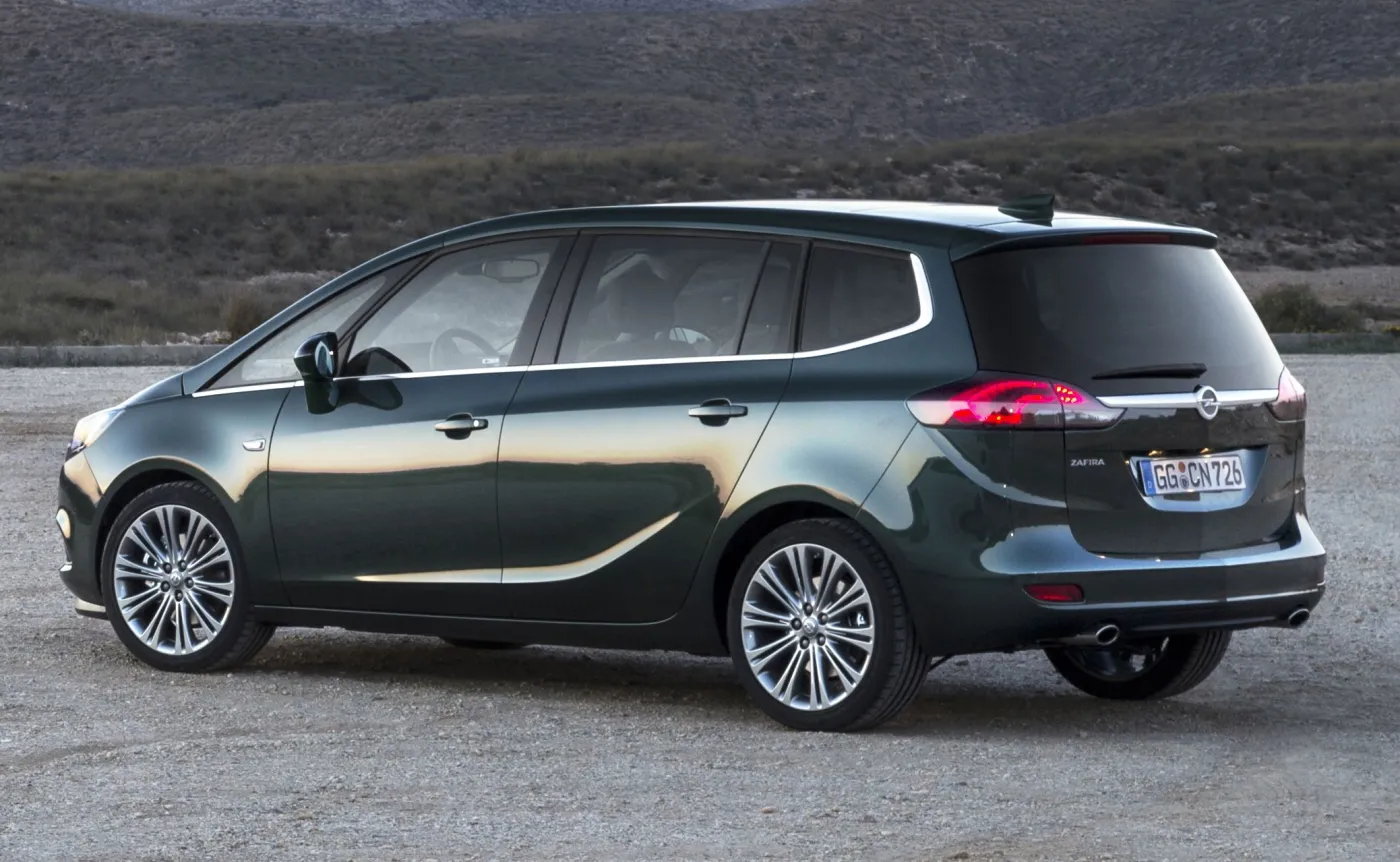 9102895-opel-zafira.jpg