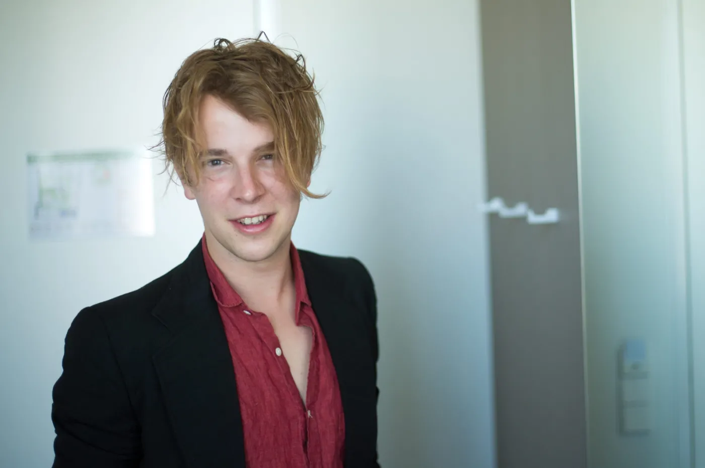 9127173-tom-odell.jpg