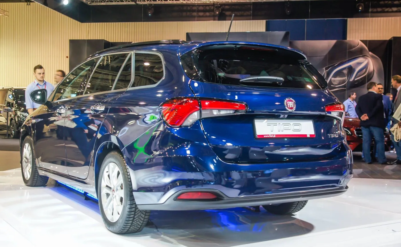 9640163-fiat-tipo.jpg
