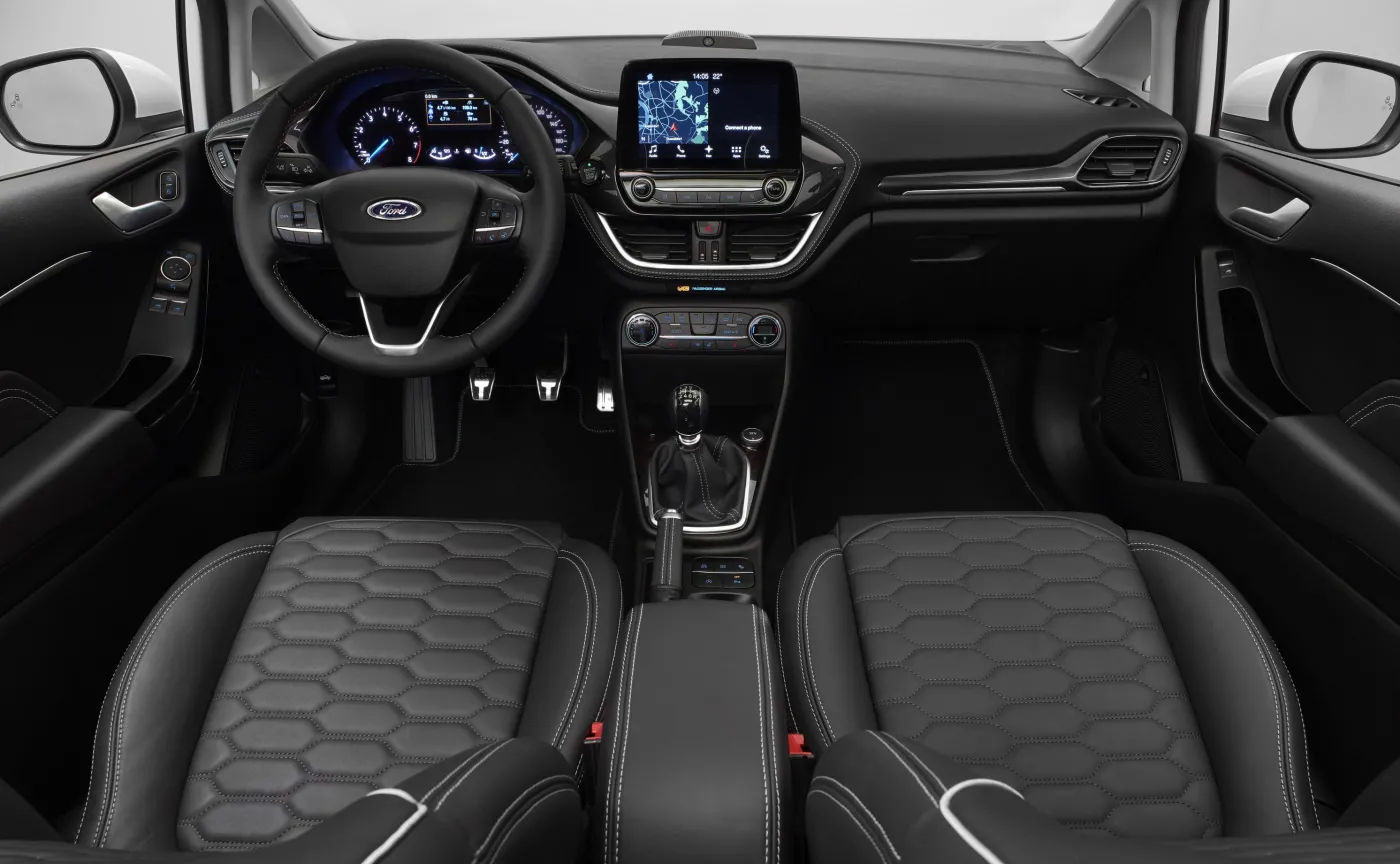 9656925-ford-fiesta.jpg