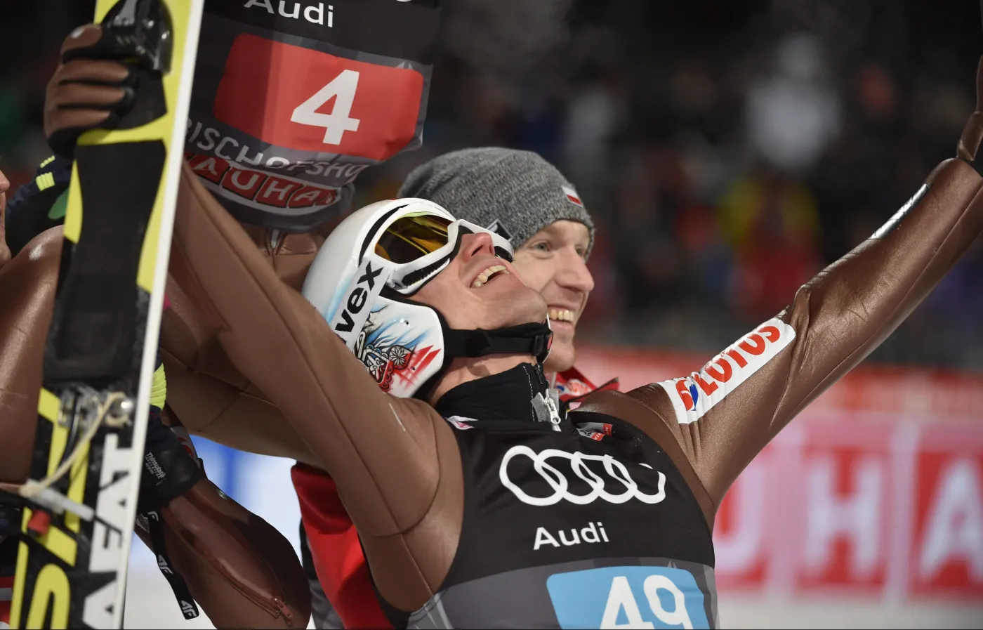 Król Kamil Stoch! W jego kolekcji brakuje już tylko jednego trofeum