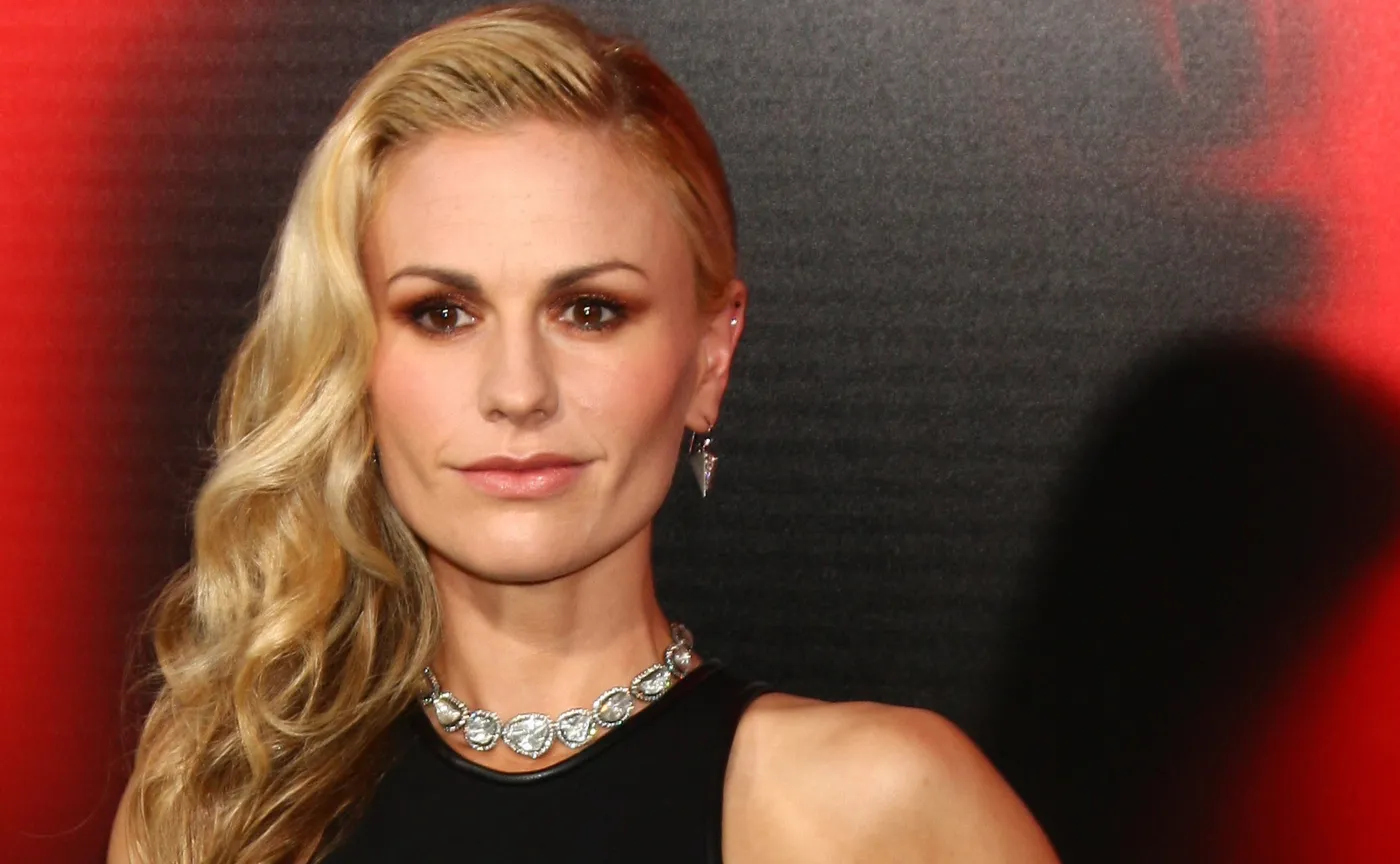 9459772-anna-paquin.jpg