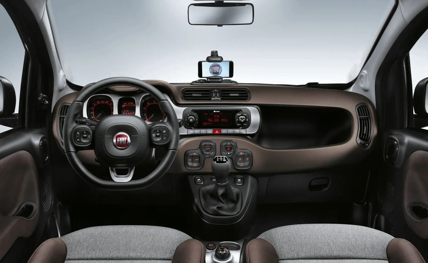 9460152-fiat-panda.jpg