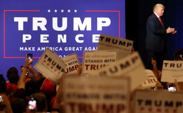 Donald Trump: Oskarżenia o napaści seksualne to "podłe kłamstwa"