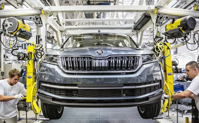 Skoda przychyla nieba fachowcom z Polski. Szuka pracowników znad Wisły i oferuje znakomite warunki