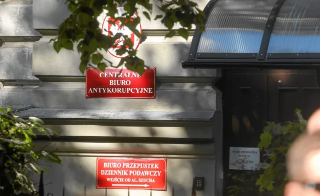 Były rektor WAT zatrzymany przez CBA. Chodzi o śledztwo w sprawie wyłudzenia pieniędzy z uczelni