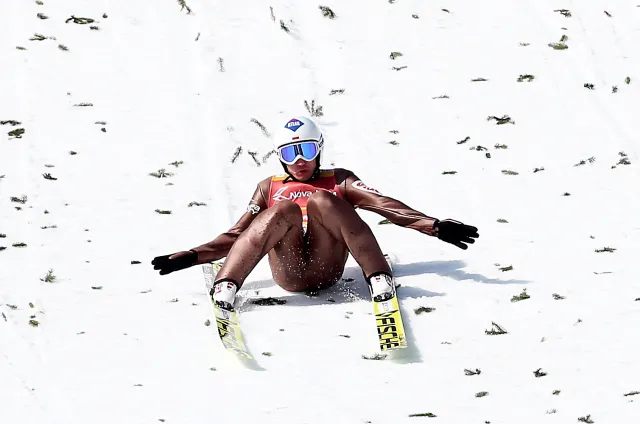 PŚ w skokach: Stoch pobił rekord skoczni i Polski! Biało-czerwoni na trzecim miejscu w konkursie drużynowym w Planicy