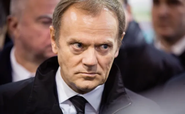 Donald Tusk stanowczo o kryzysie migracyjnym: Nie możemy pozwolić, by ktoś narzucał nam swoje standardy
