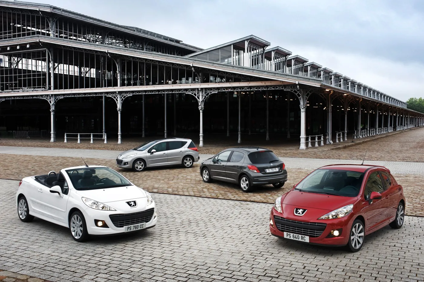 Polacy zmienili zdanie o samochodach używanych. Jakie auta kupują najczęsciej?  