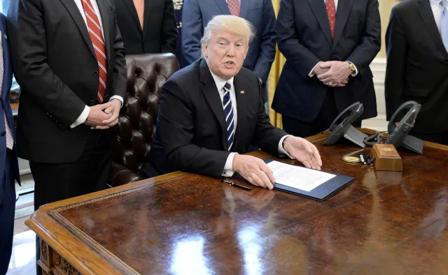 Trump: Doniesienia o "rosyjskich powiązaniach" mojego sztabu to nonsens