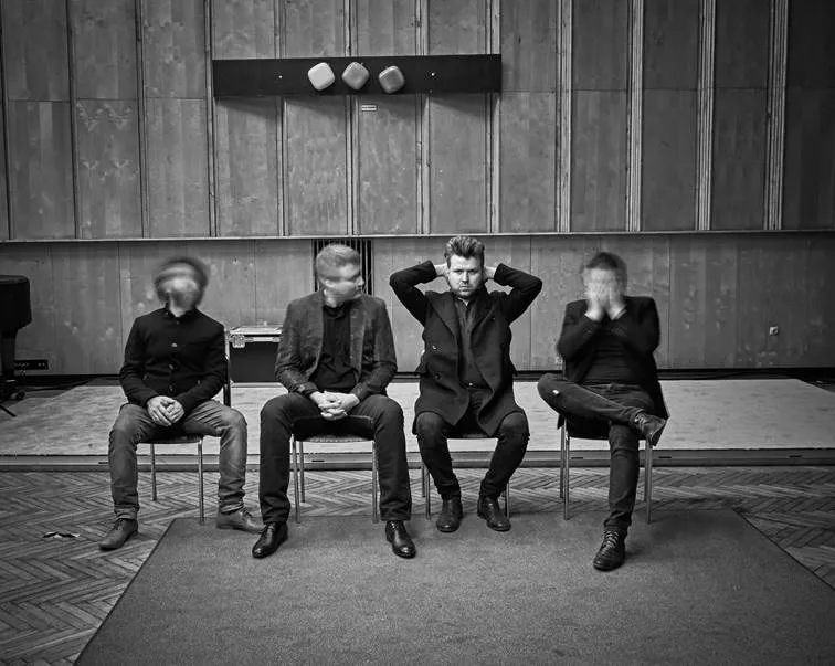 L.Stadt z drugim po "Oczach kamienic" utworem z płyty "L.Story". Zobacz TELEDYSK do nagrania "Halo"