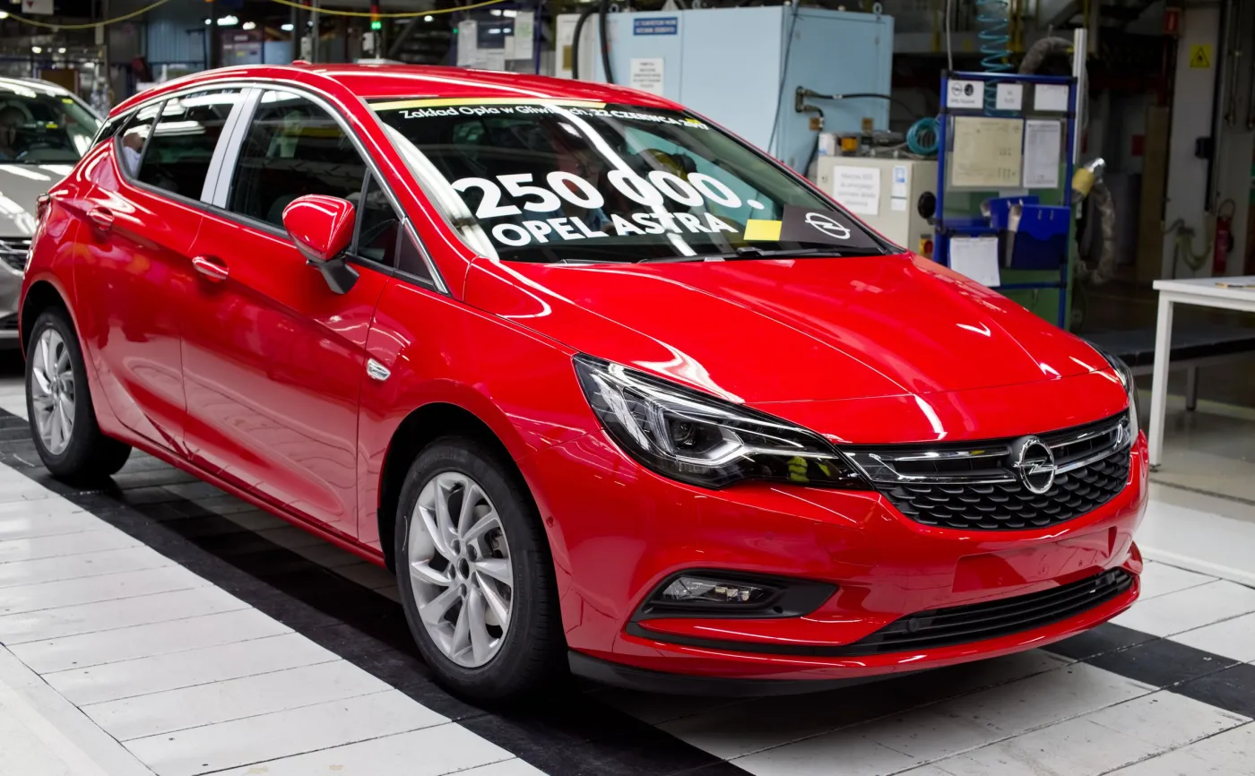 10262519-opel-astra.jpg
