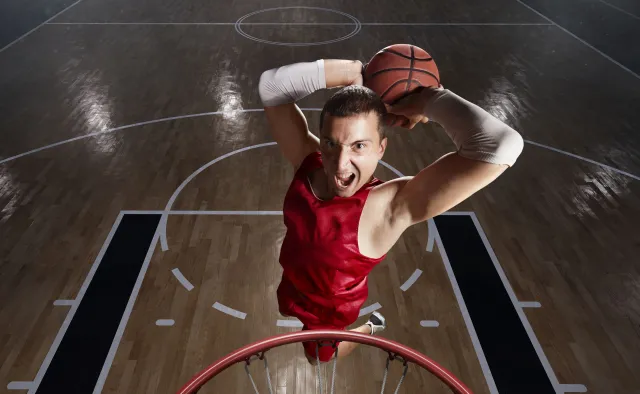 Bycie wysokim jest… niezdrowe? Co ci zagraża, jeśli masz więcej niż 1,89 m?