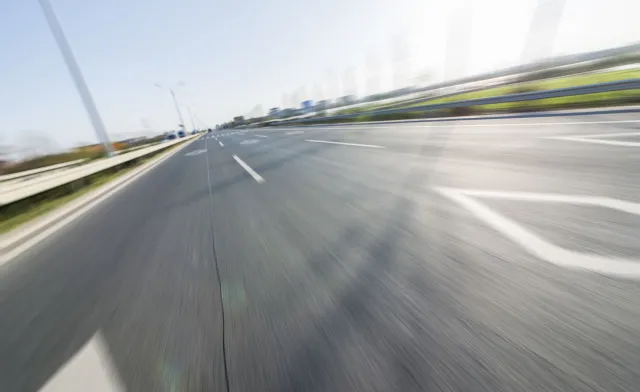 Wydajemy szybciej, niż budujemy. Całkiem nowych inwestycji drogowych jest niewiele