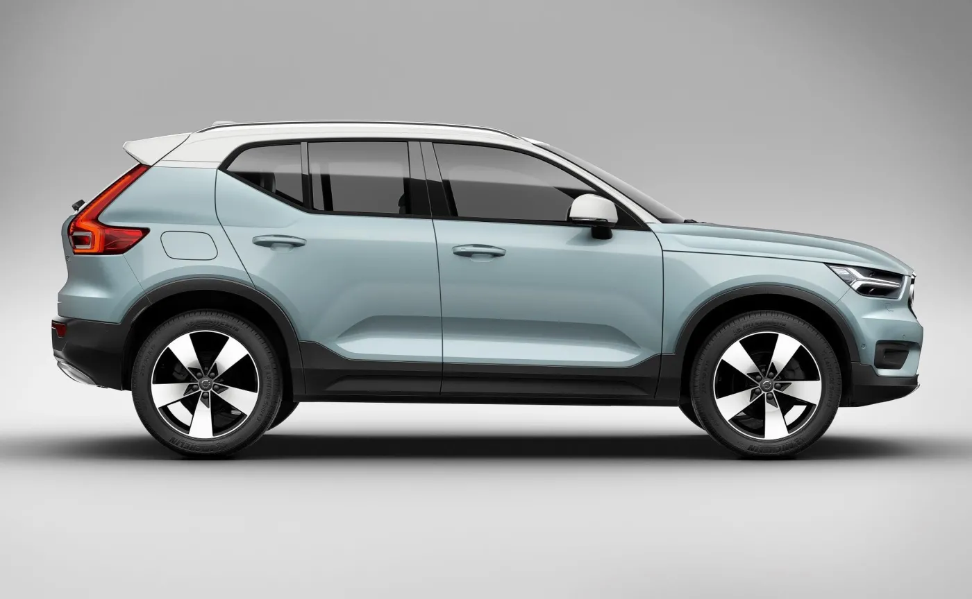 10456730-volvo-xc40.jpg
