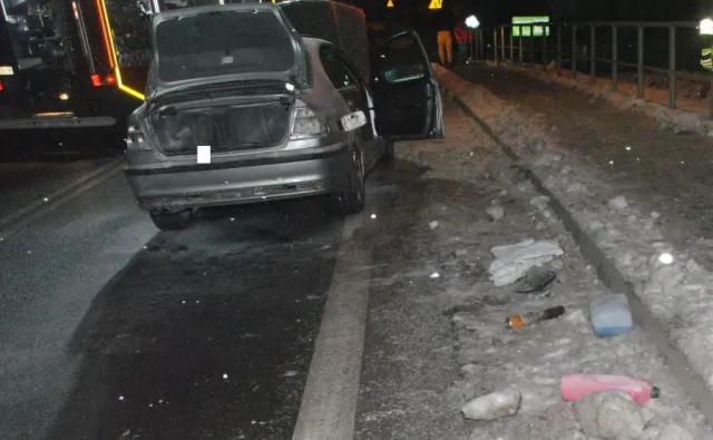 Zapomniał, że wymontował zbiornik LPG i zatankował gaz do BMW. Auto wybuchło [ZDJĘCIA]