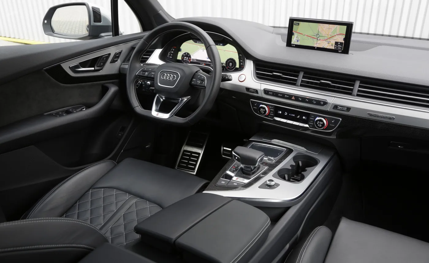 10682204-audi-sq7.jpg