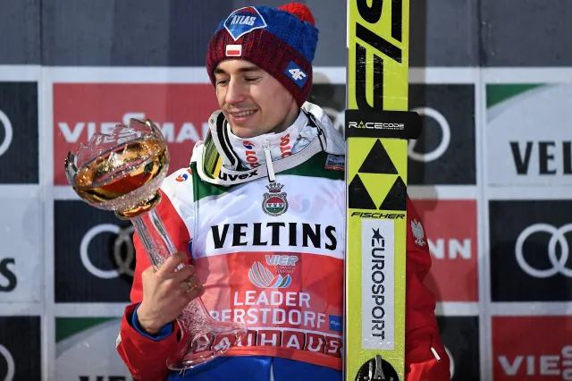 Turniej Czterech Skoczni: Fenomenalny Stoch, świetny Kubacki! Polskie podium w Oberstdorfie
