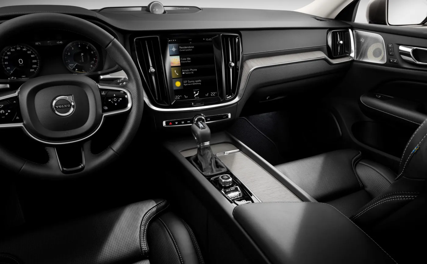10791262-volvo-v60.jpg