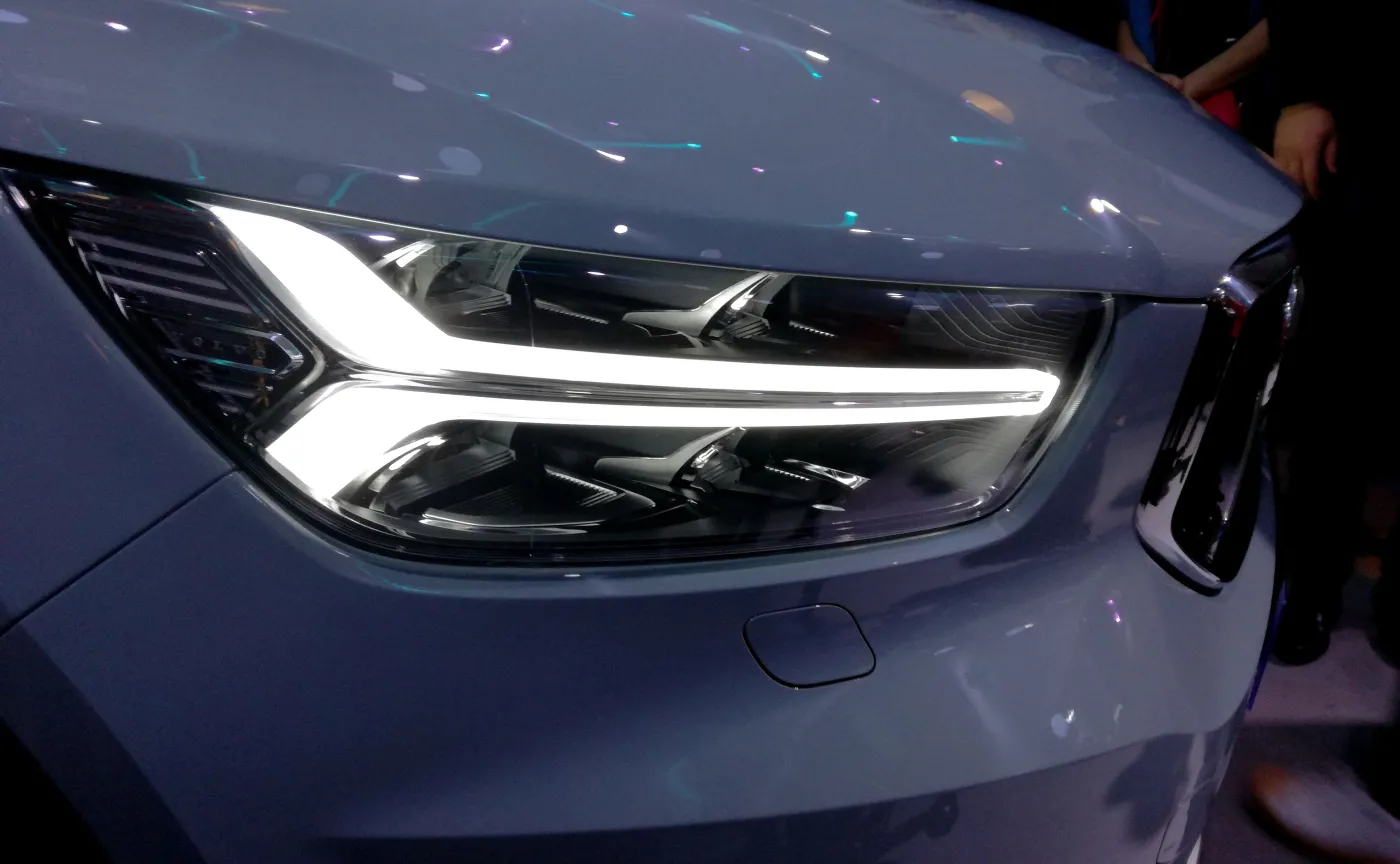 10497043-volvo-xc40.jpg