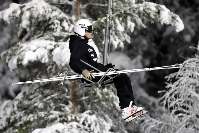 PŚ w skokach: Piotr Żyła zdyskwalifikowany w Kuusamo