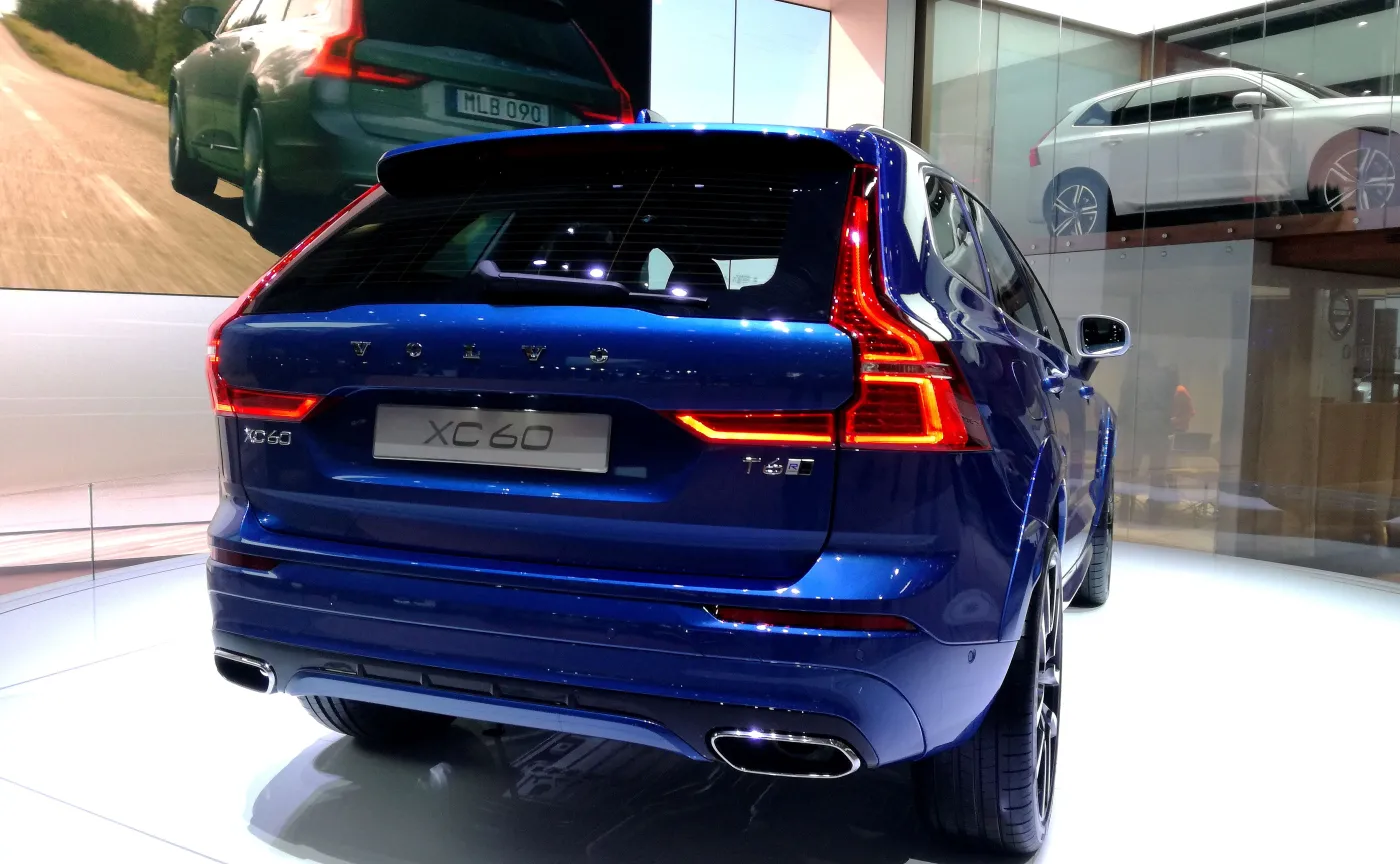 9957726-volvo-xc60.jpg
