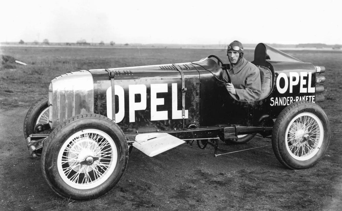 10995521-opel-rak-1.jpg