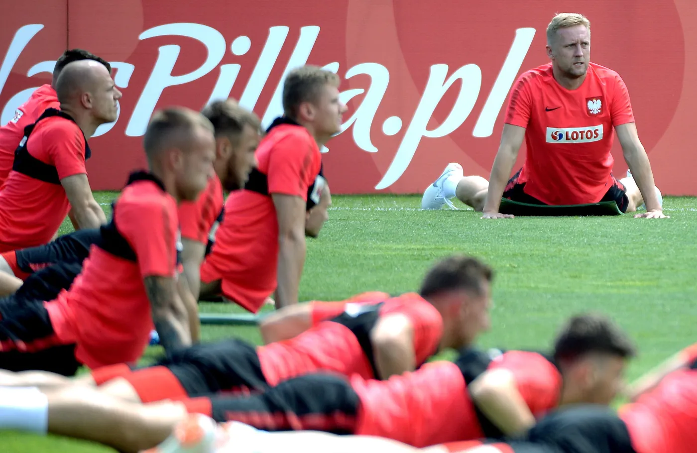 Lewandowski, Krychowiak, Milik, Glik, Piszczek, Rybus i Grosicki poddani kontroli antydopingowej