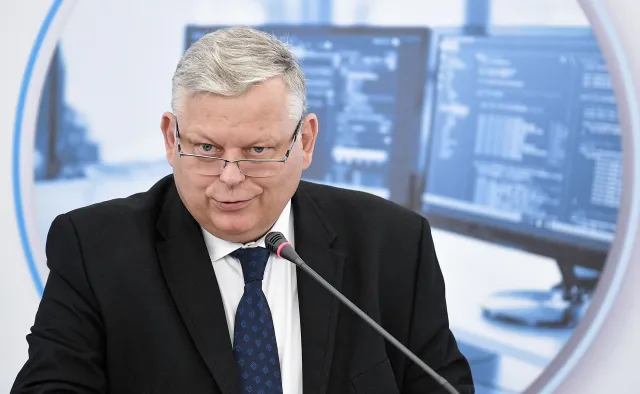 Marek Suski: Nie wiem, czy Niemcy mają moralne prawo nas pouczać. Kiedyś nas uczyli demokracji komorami gazowymi