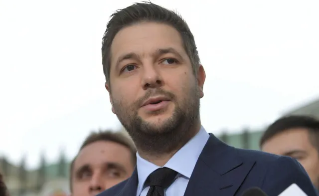 Policja prowadzi postępowanie po spotkaniu z udziałem Jakiego w Ursusie. Nerwy puściły samemu kandydatowi