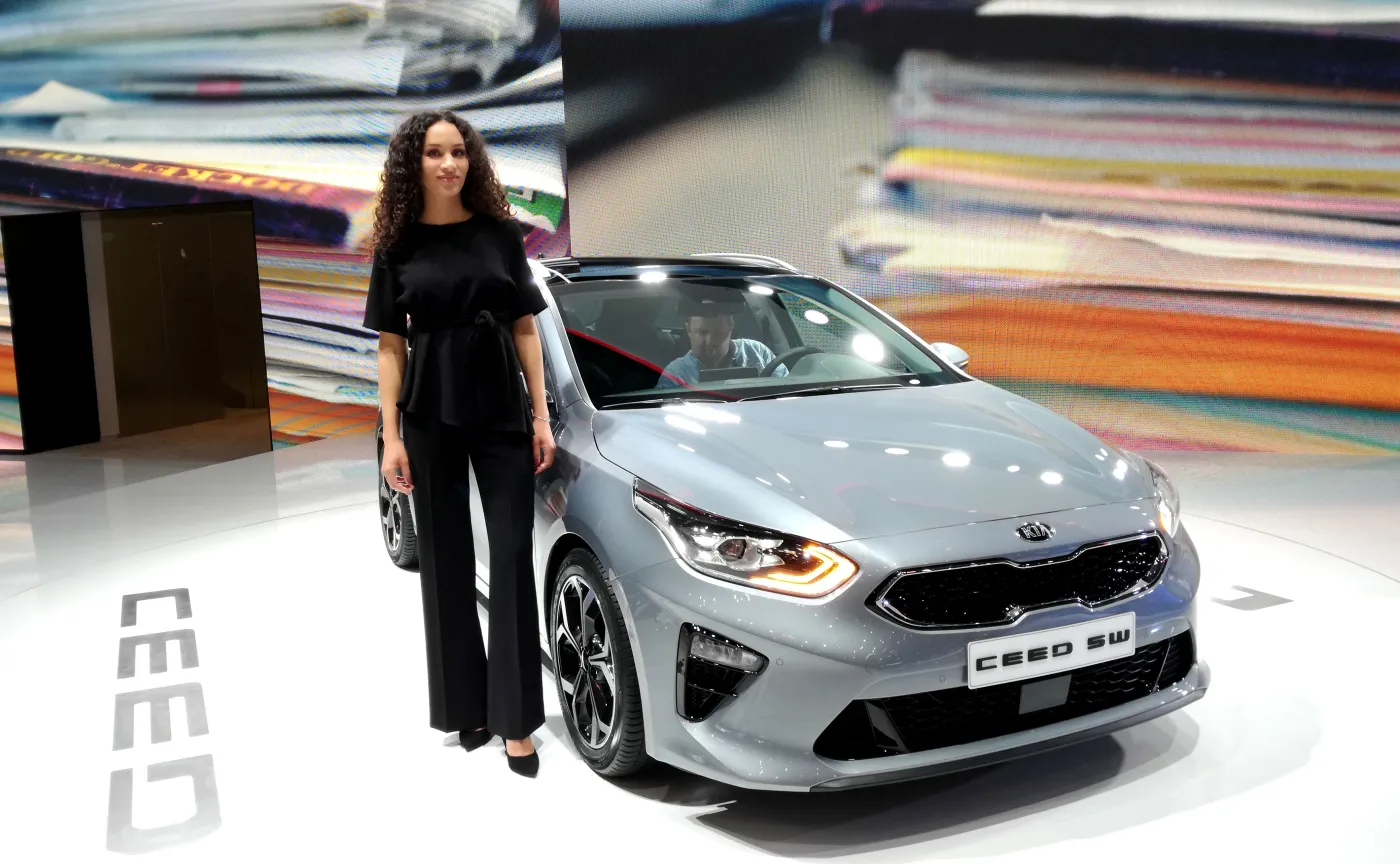 10831639-kia-ceed.jpg