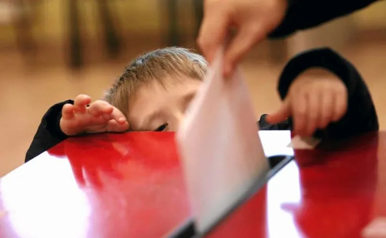 Głosowanie za dzieci nie jest wcale durnym pomysłem. Jeszcze sami będziecie o to prosili