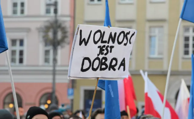 List otwarty w obronie dziennikarzy: "Bez wolnych mediów dziennikarstwo jest tylko przedłużeniem propagandy".
