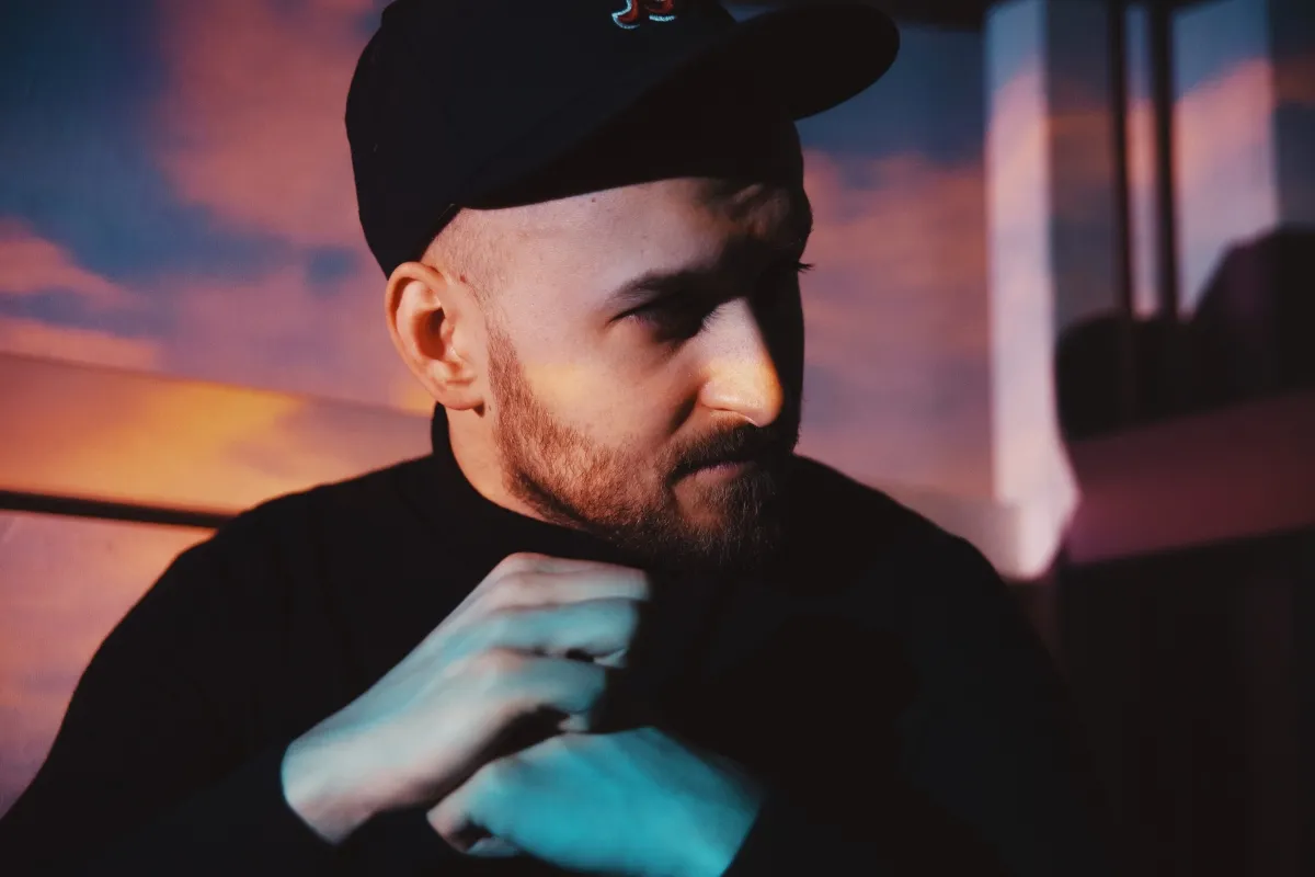 Było "Luźno", teraz Baranovski przezentuje "Zbiór". Zobacz niezwykły teledysk